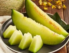 肉是青色的哈密瓜叫啥,绿色哈密瓜的功效与作用
