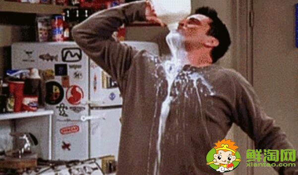 喝牛奶的最佳时间是早上还是晚上,喝牛奶的好处和坏处分别是什么